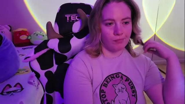 Image 8 of internetfairy_xo Stream on Chaturbate on 2 months ago