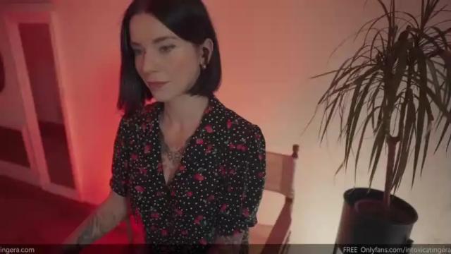 Image 11 of intoxicating_era Stream on Chaturbate on 19 months ago