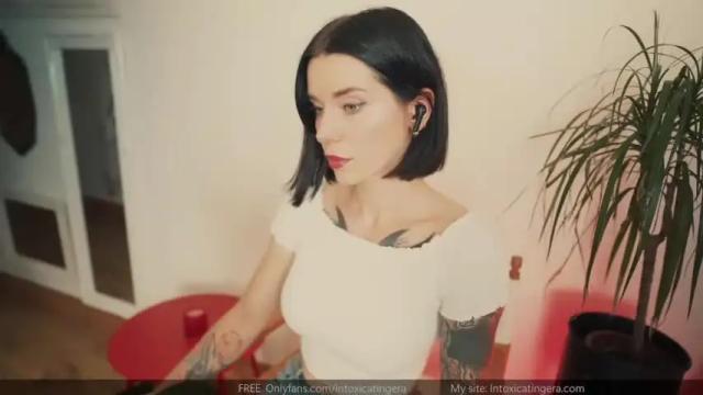 Image 3 of intoxicating_era Stream on Chaturbate on 18 months ago