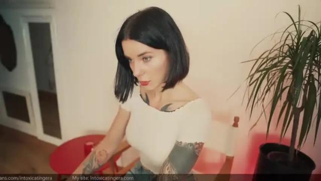 Image 7 of intoxicating_era Stream on Chaturbate on 18 months ago