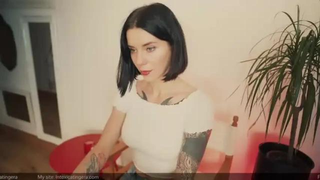 Image 8 of intoxicating_era Stream on Chaturbate on 18 months ago