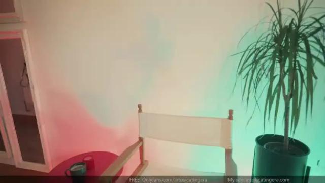 Image 3 of intoxicating_era Stream on Chaturbate on 18 months ago