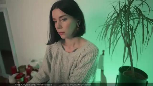 Image 8 of intoxicating_era Stream on Chaturbate on 18 months ago