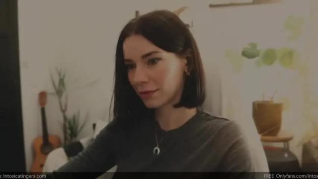 Image 12 of intoxicating_era Stream on Chaturbate on 17 months ago