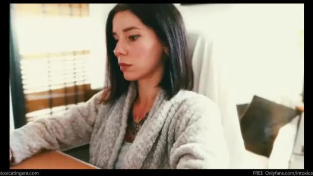 Image 8 of intoxicating_era Stream on Chaturbate on 16 months ago