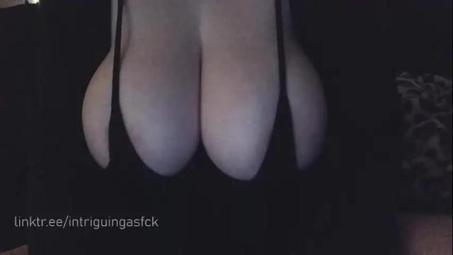 Image 2 of intriguingasfck Stream on Chaturbate on 11 days ago