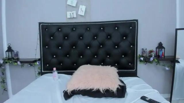 Image 7 of invi_zupono Stream on Chaturbate on 23 months ago