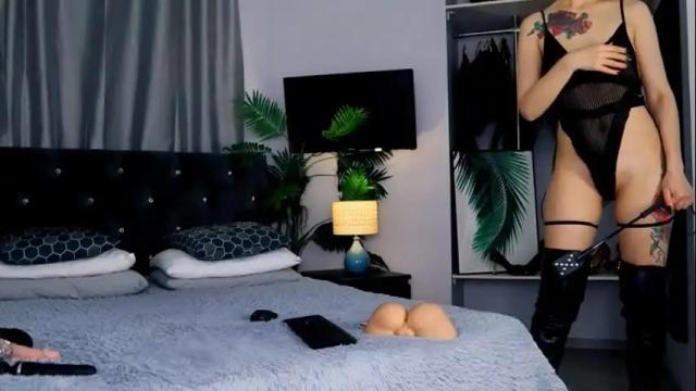 Image 4 of inviting_tina Stream on Chaturbate on 1 month ago
