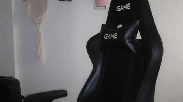 Image 6 of irene141212 Stream on Chaturbate on 2 months ago