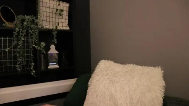 Image 8 of irene_rai Stream on Chaturbate on 18 months ago