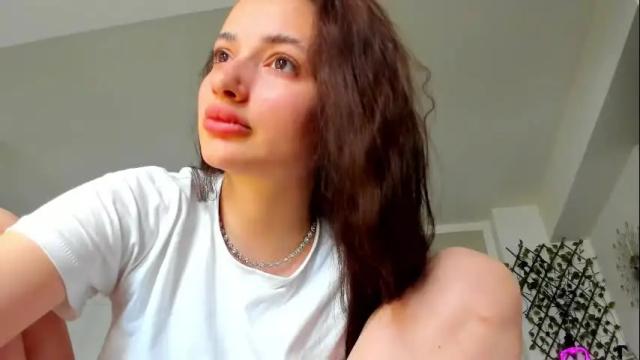 Image 2 of irenevon Stream on Chaturbate on 28 days ago