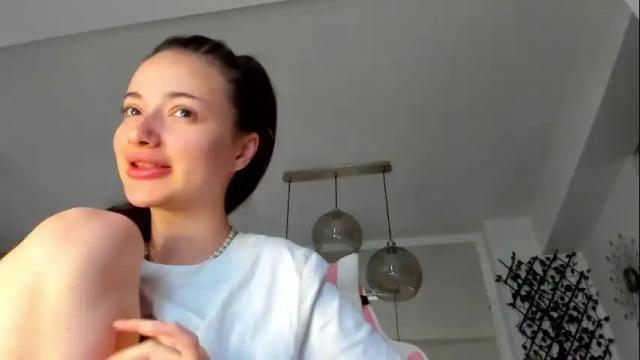 Image 7 of irenevon Stream on Chaturbate on 24 days ago