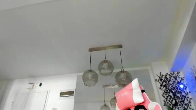 Image 2 of irenevon Stream on Chaturbate on 3 days ago