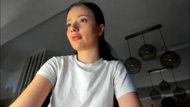 Image 8 of irenevon Stream on Chaturbate on 4 days ago