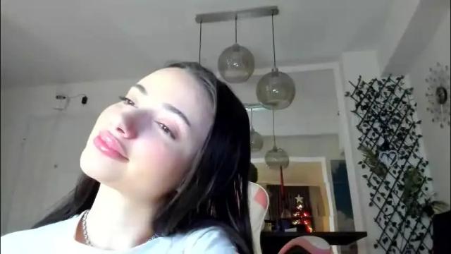 Image 2 of irenevon Stream on Chaturbate on 1 month ago