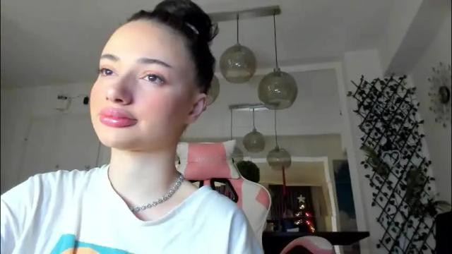 Image 3 of irenevon Stream on Chaturbate on 1 month ago