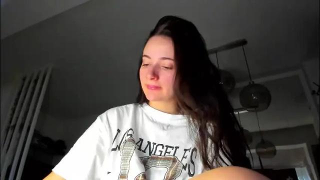 Image 6 of irenevon Stream on Chaturbate on 3 days ago