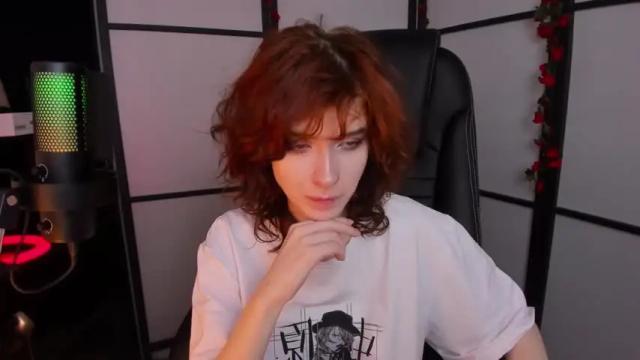 Image 10 of iris__ice Stream on Chaturbate on 18 months ago