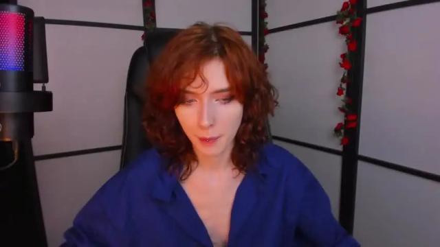 Image 4 of iris__ice Stream on Chaturbate on 18 months ago