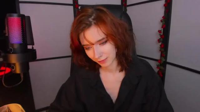 Image 11 of iris__ice Stream on Chaturbate on 17 months ago