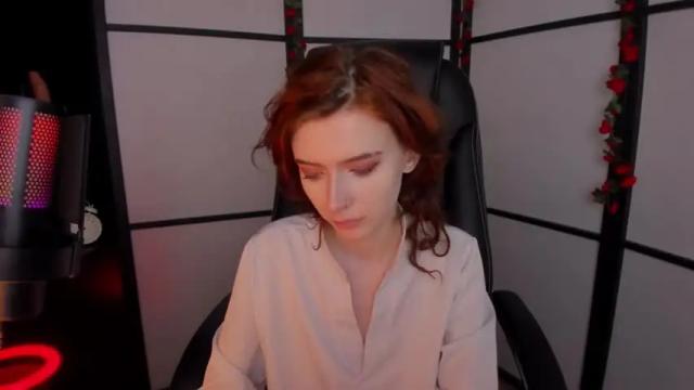 Image 10 of iris__ice Stream on Chaturbate on 17 months ago