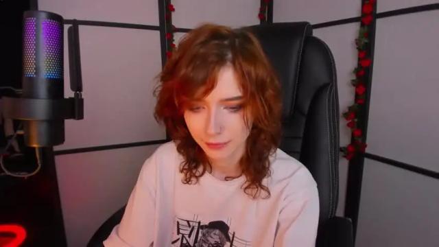 Image 11 of iris__ice Stream on Chaturbate on 17 months ago