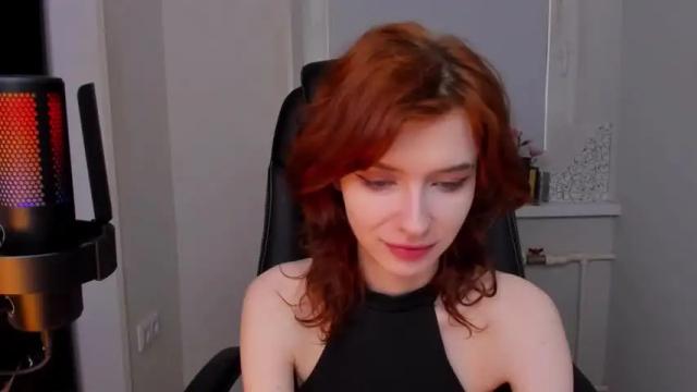 Image 2 of iris__ice Stream on Chaturbate on 15 months ago