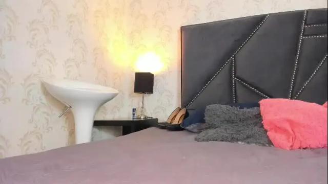Image 7 of iris_bells Stream on Chaturbate on 1 month ago