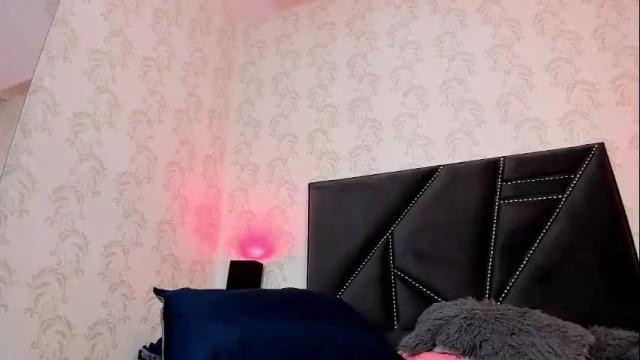 Image 4 of iris_bells Stream on Chaturbate on 12 days ago