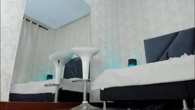 Image 12 of iris_bells Stream on Chaturbate on 1 month ago