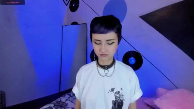 Thumbnail 3, iris_black8's Stream at Chaturbate, 23 months ago