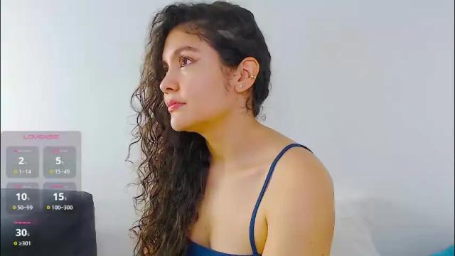 Image 4 of iris_caprice Stream on Chaturbate on 1 month ago