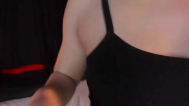 Image 3 of iris_celeste_ Stream on Chaturbate on 21 months ago