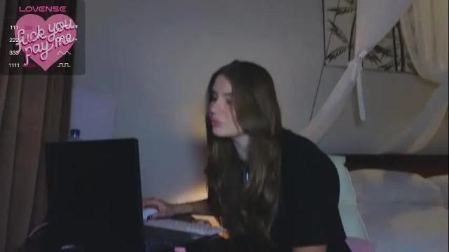 Image 2 of iris_chat Stream on Chaturbate on 1 month ago