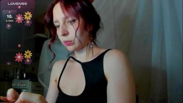 Image 8 of iris_crispy Stream on Chaturbate on 1 month ago