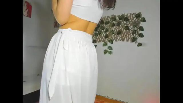 Image 12 of iris_diaz Stream on Chaturbate on 21 months ago