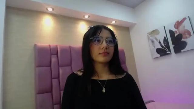 Image 7 of iris_loveex Stream on Chaturbate on 14 months ago
