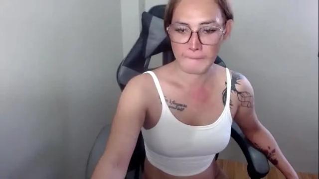 Image 6 of iris_lubiskaya Stream on Chaturbate on 3 months ago