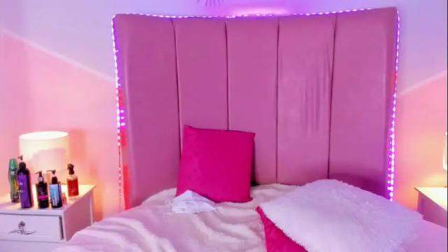 Image 2 of iris_thompson Stream on Chaturbate on 1 month ago