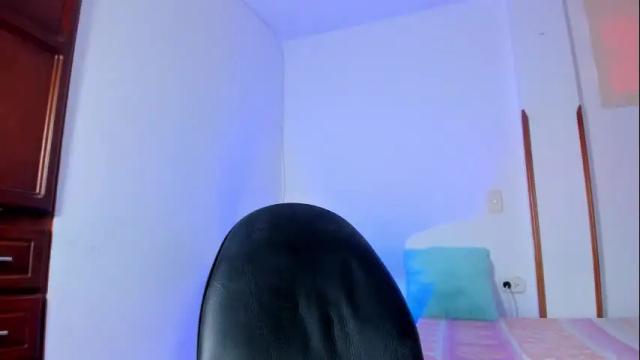 Image 8 of iris_torrez Stream on Chaturbate on 1 month ago