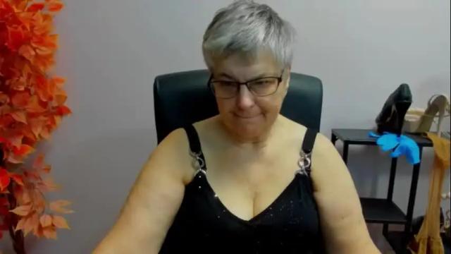 Image 7 of iris_xdesire Stream on Chaturbate on 1 month ago