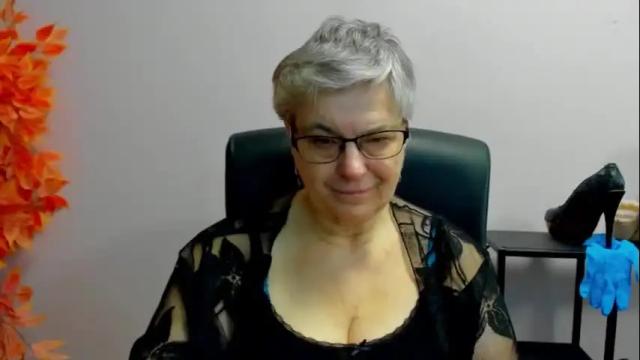 Thumbnail 1, iris_xdesire's Stream at Chaturbate, 1 month ago