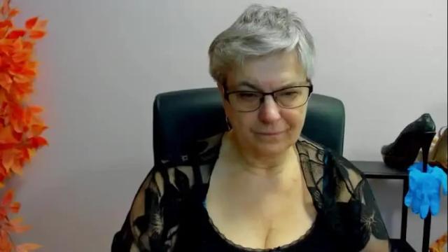 Image 11 of iris_xdesire Stream on Chaturbate on 1 month ago