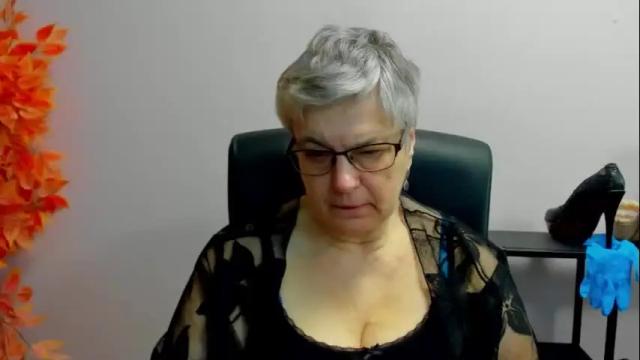 Image 6 of iris_xdesire Stream on Chaturbate on 1 month ago