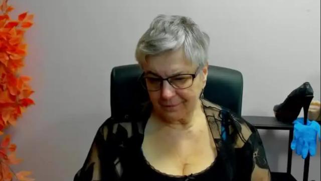 Image 7 of iris_xdesire Stream on Chaturbate on 1 month ago