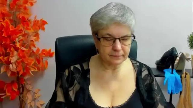 Image 4 of iris_xdesire Stream on Chaturbate on 1 month ago