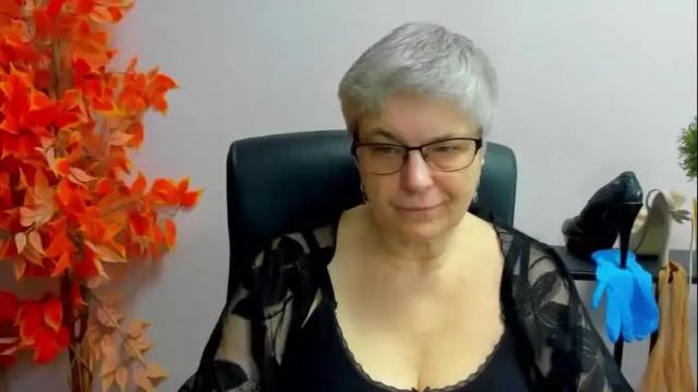 Image 7 of iris_xdesire Stream on Chaturbate on 1 month ago