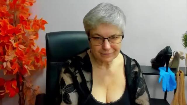 Thumbnail 3, iris_xdesire's Stream at Chaturbate, 1 month ago