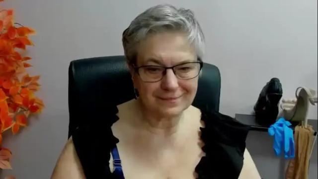 Thumbnail 3, iris_xdesire's Stream at Chaturbate, 23 days ago