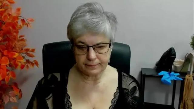 Thumbnail 1, iris_xdesire's Stream at Chaturbate, 21 days ago